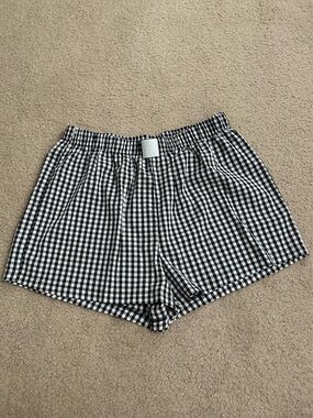 SHEIN Women's Black and White Gingham Elastic-Waist Shorts
